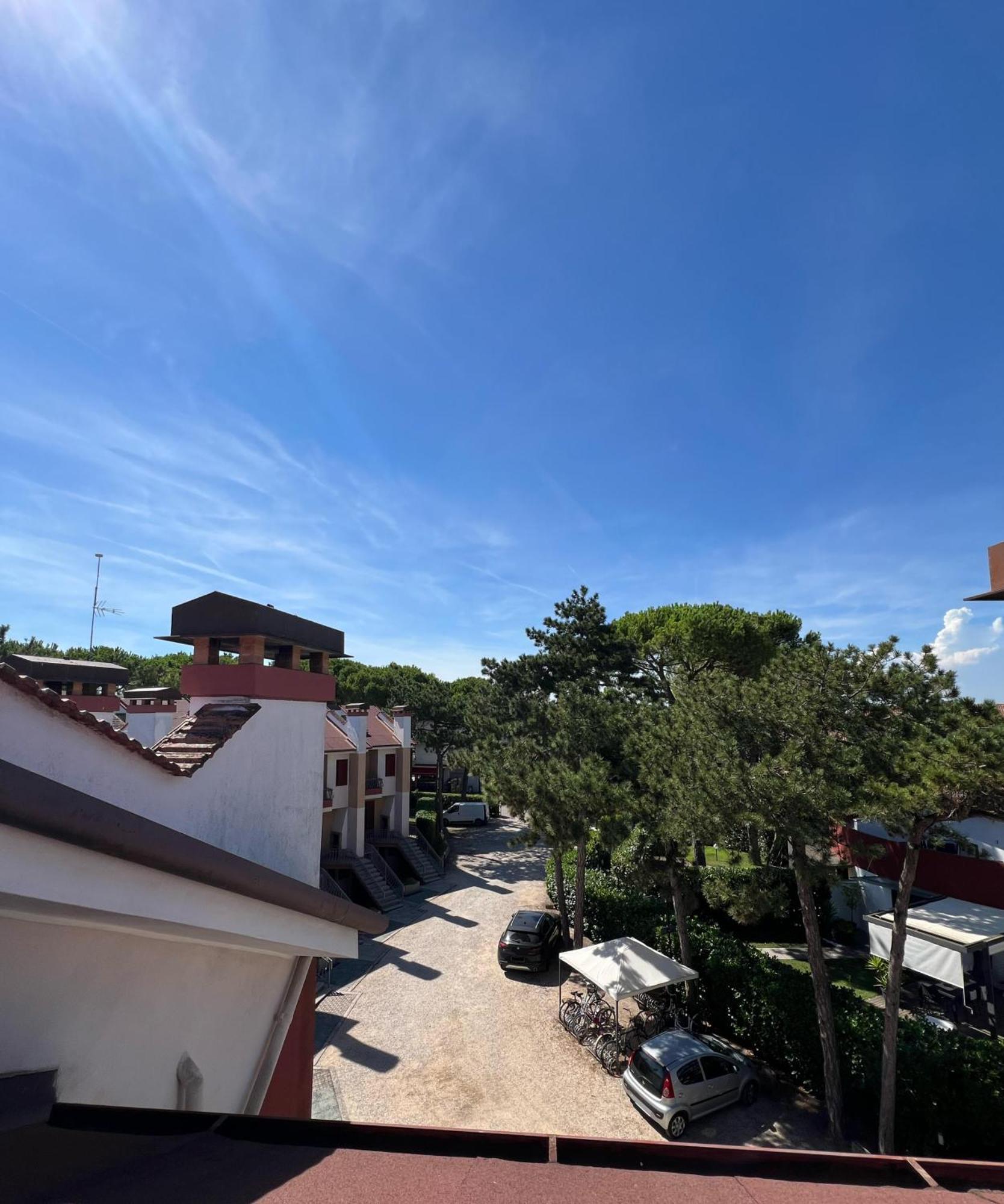 Casa Bianca Village Apartments Lignano Sabbiadoro Exterior foto