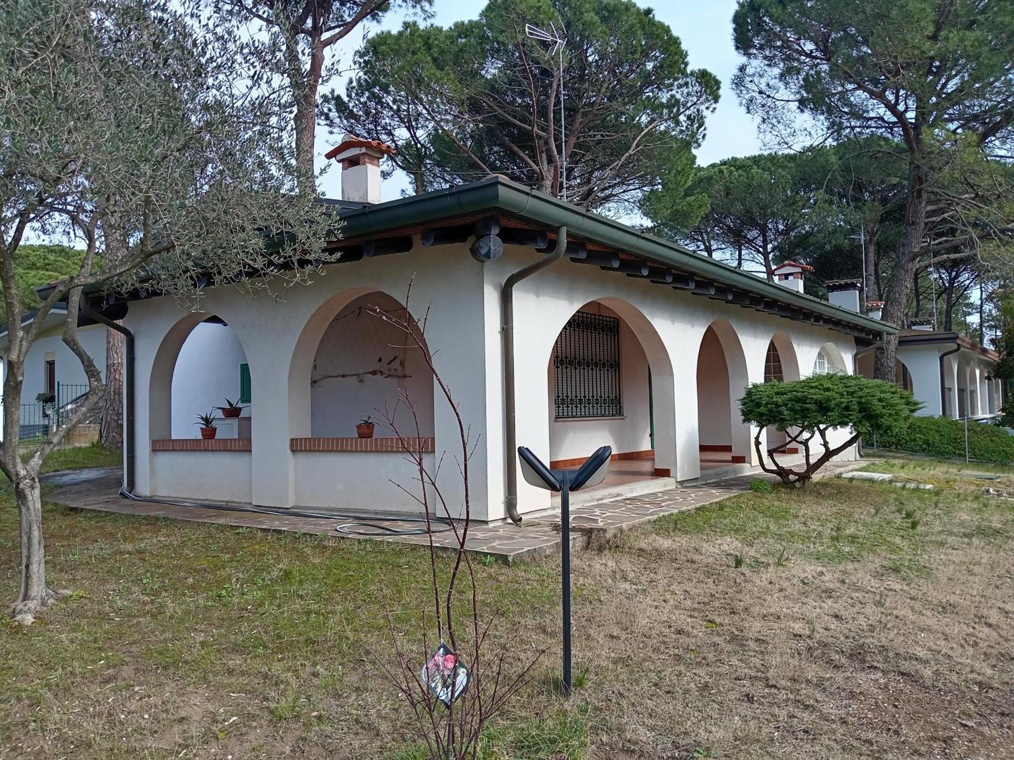 Casa Bianca Village Apartments Lignano Sabbiadoro Exterior foto