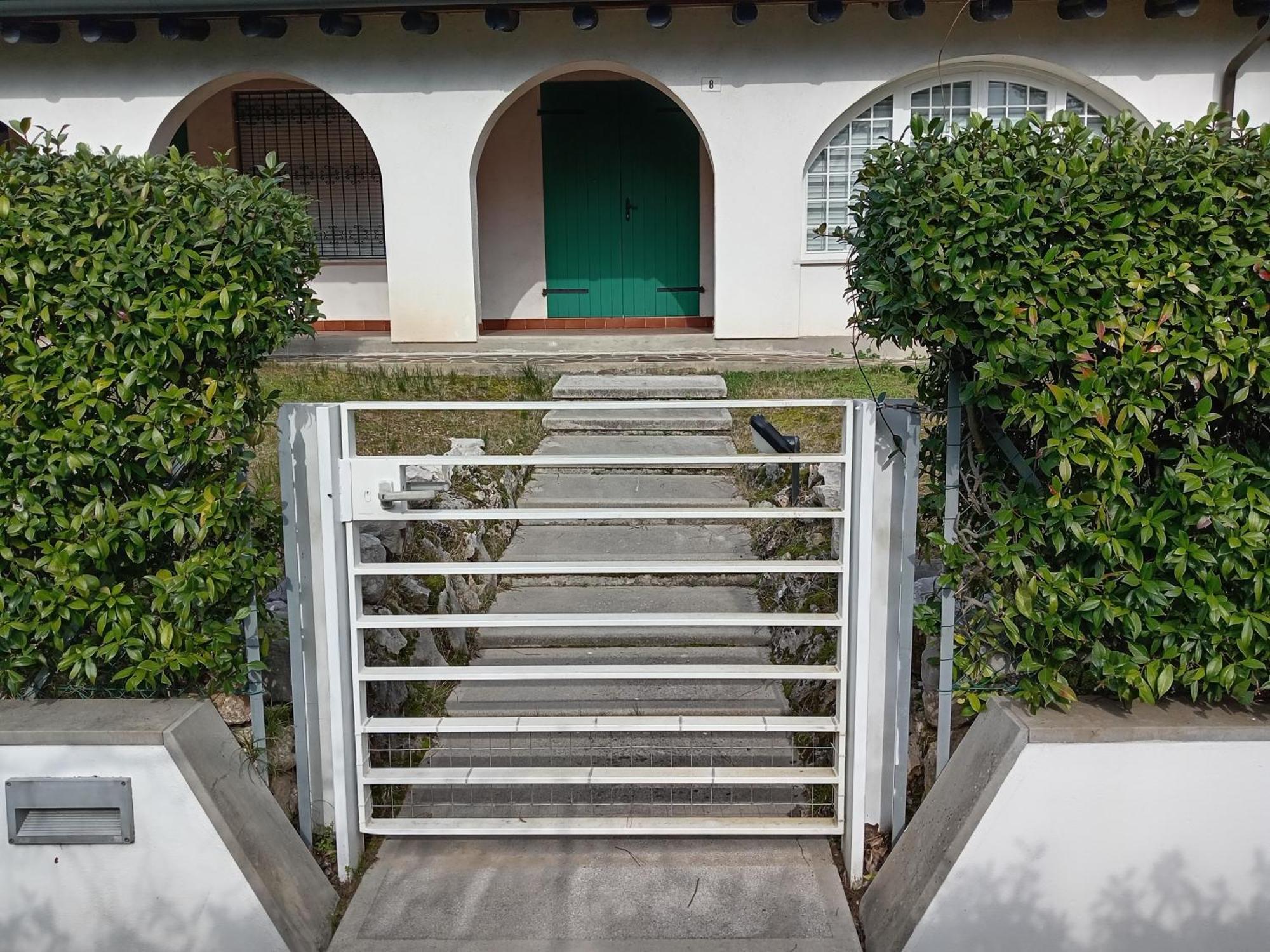 Casa Bianca Village Apartments Lignano Sabbiadoro Exterior foto